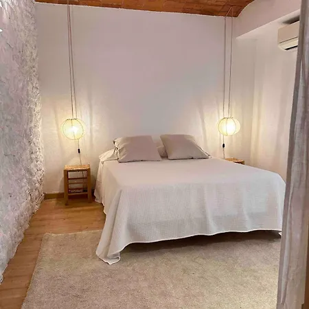 Casa Llimona By Lohodihomes Holiday home Sant Jordi Desvalls
